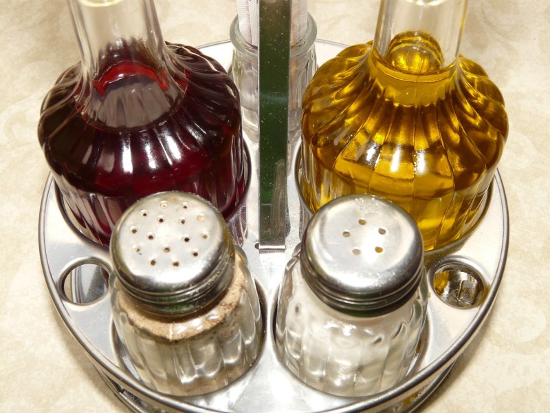 Vinegar caddy